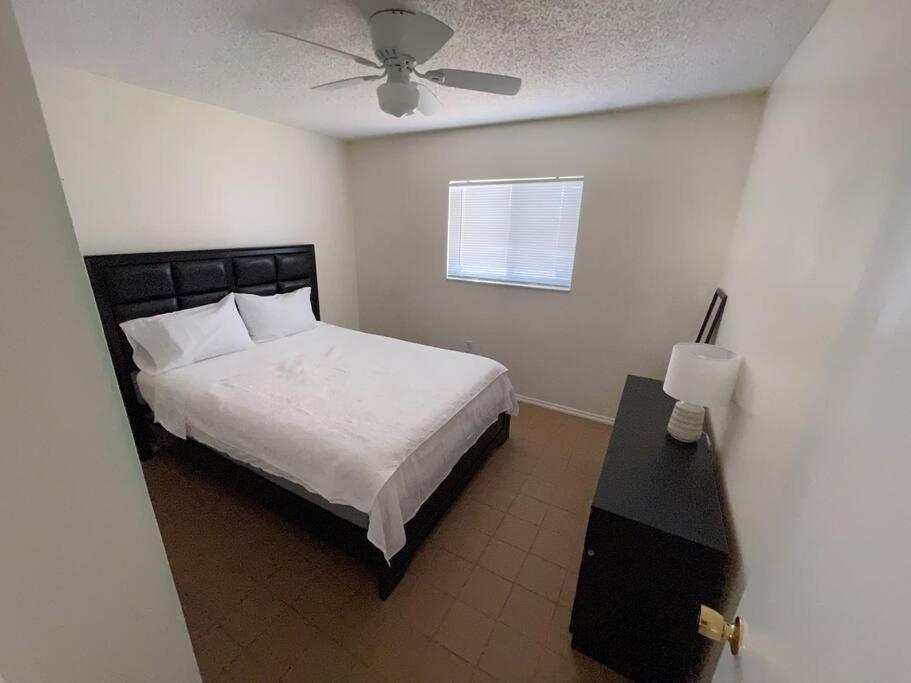 Lakeside Retreat - 3 Bedroom, 2 Bathroom House By The Lake Lakeland Bagian luar foto